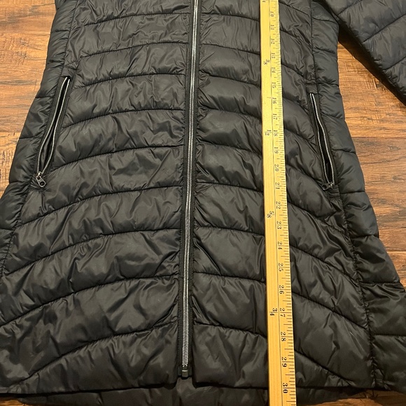 GAP women lightweight long hooded black puffer size small - Picture 8 of 9